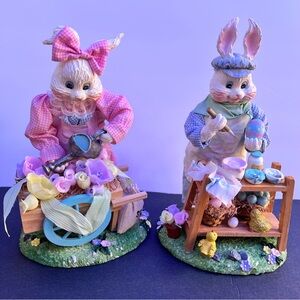 Rabbit figurines set 2